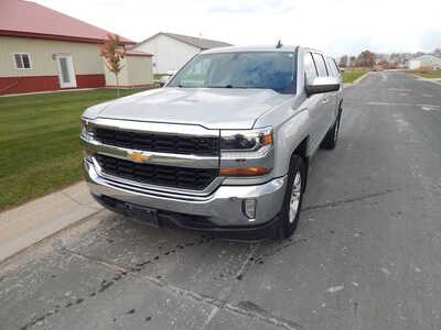 2018 Chevrolet 1500 Crew Cab, $23500. Photo 3