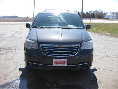 2012 Chrysler Town & Country, $10900. Photo 2