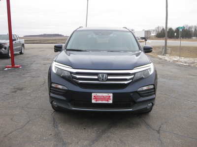 2016 Honda Pilot, $20900. Photo 2