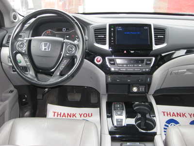2016 Honda Pilot, $20900. Photo 9