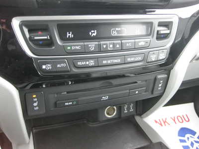 2016 Honda Pilot, $20900. Photo 11