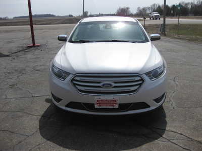 2018 Ford Taurus, $12900. Photo 2