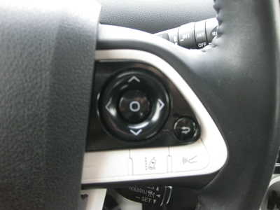 2017 Toyota Prius, $16900. Photo 11