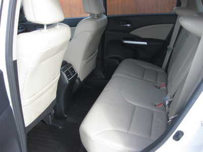2015 Honda CR-V, $17900. Photo 6