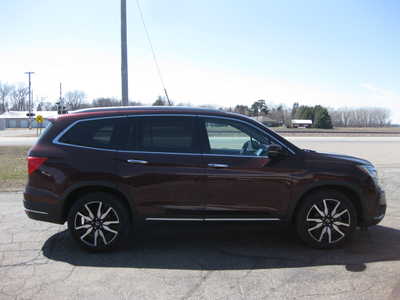 2020 Honda Pilot, $21900. Photo 3