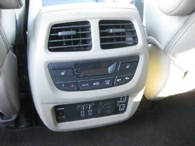2020 Honda Pilot, $21900. Photo 7