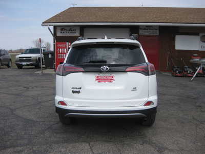 2018 Toyota RAV4, $20900. Photo 4