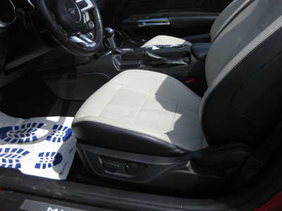 2022 Ford Mustang, $23900. Photo 5