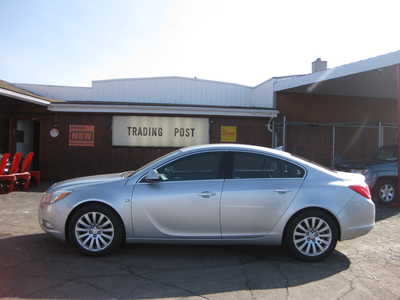 2011 Buick Regal, $10900. Photo 1
