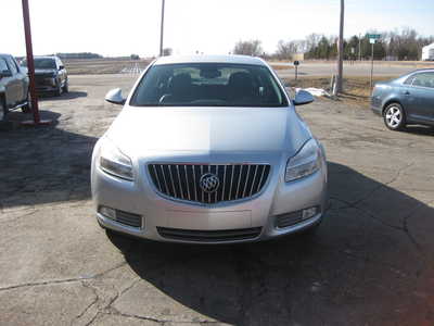 2011 Buick Regal, $10900. Photo 2