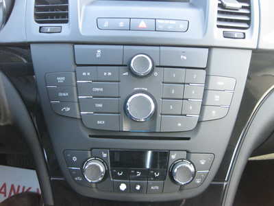 2011 Buick Regal, $10900. Photo 8