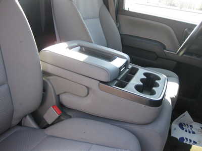 2016 Chevrolet 1500 Reg Cab, $9995. Photo 9
