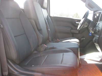 2019 Chevrolet 1500 Reg Cab, $15900. Photo 6