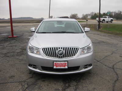 2010 Buick LaCrosse, $13900. Photo 2
