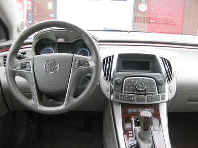 2010 Buick LaCrosse, $13900. Photo 8