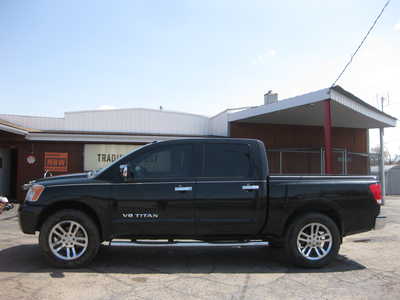 2015 Nissan Titan, $18900. Photo 1