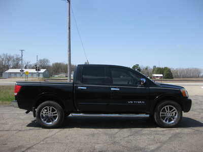 2015 Nissan Titan, $18900. Photo 3
