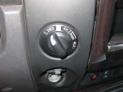 2015 Nissan Titan, $18900. Photo 10