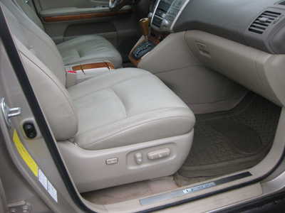 2007 Lexus RX Series, $11900. Photo 6