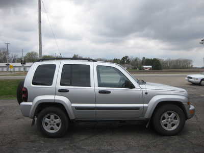 2007 Jeep Liberty, $2995. Photo 3