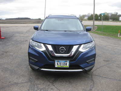 2019 Nissan Rogue, $10900. Photo 2