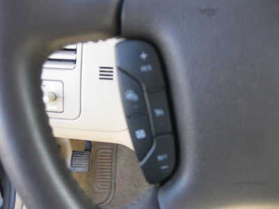 2011 Buick Lucerne, $11900. Photo 9