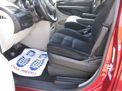 2015 Dodge Caravan, Grand, $12900. Photo 5