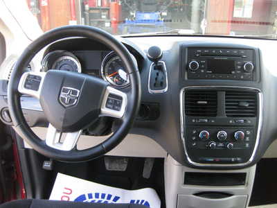 2015 Dodge Caravan, Grand, $12900. Photo 8