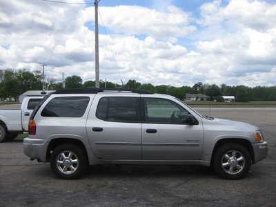 2006 GMC Envoy XL, $1395. Photo 3