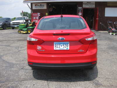 2013 Ford Focus, $4495. Photo 4