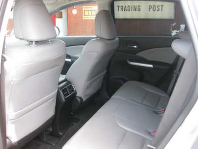 2015 Honda CR-V, $15900. Photo 6