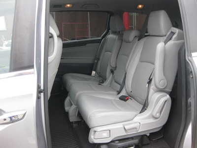 2018 Honda Odyssey, $25900. Photo 7