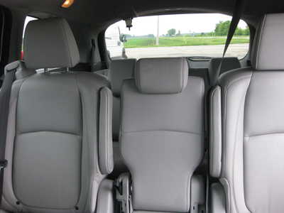 2018 Honda Odyssey, $25900. Photo 8