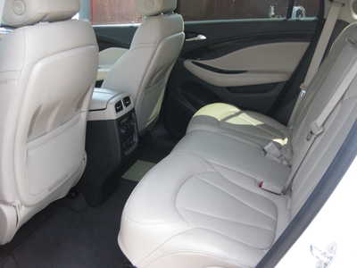2020 Buick Envision, $22900. Photo 7
