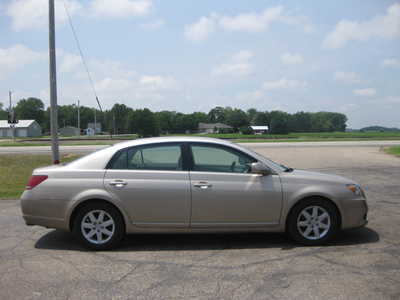 2008 Toyota Avalon, $9995. Photo 3