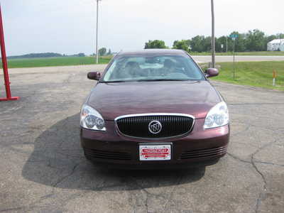 2007 Buick Lucerne, $10900. Photo 2