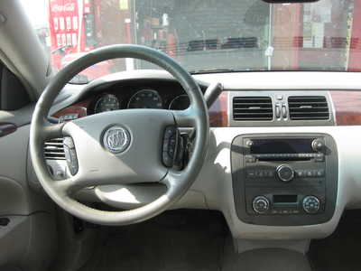 2007 Buick Lucerne, $10900. Photo 8