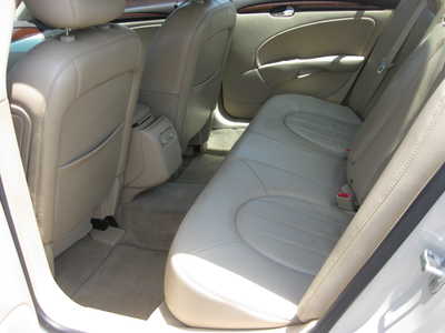 2011 Buick Lucerne, $10900. Photo 7