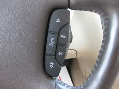 2011 Buick Lucerne, $10900. Photo 10