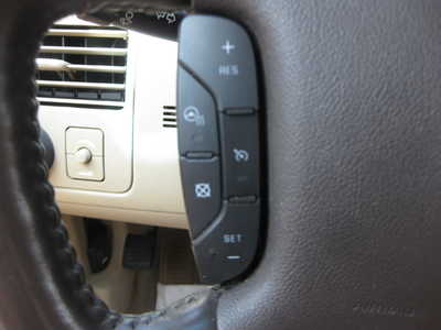 2011 Buick Lucerne, $10900. Photo 11