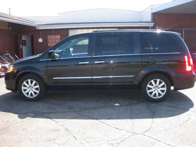 2010 Chrysler 5th Avenue, $. Photo 5
