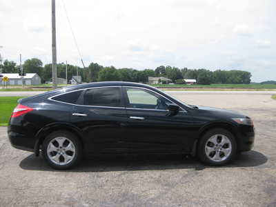 2011 Honda Accord Crosstour, $7995. Photo 3