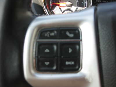 2016 Chrysler Town & Country, $12900. Photo 12