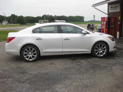 2015 Buick LaCrosse, $18900. Photo 2