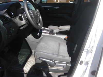 2023 Honda Ridgeline, $27900. Photo 5