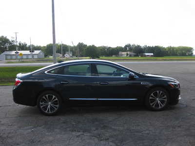 2017 Buick LaCrosse, $21900. Photo 3