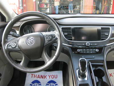 2017 Buick LaCrosse, $21900. Photo 8