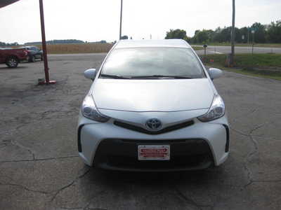 2016 Toyota Prius, $16900. Photo 2