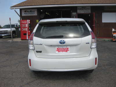 2016 Toyota Prius, $16900. Photo 4