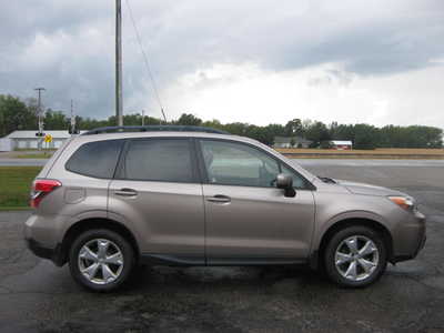 2015 Subaru Forester, $11900. Photo 3